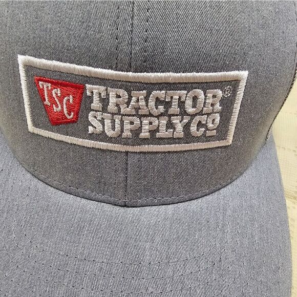Tractor Supply Light Gray Trucker Snapback Hat - Picture 2 of 6